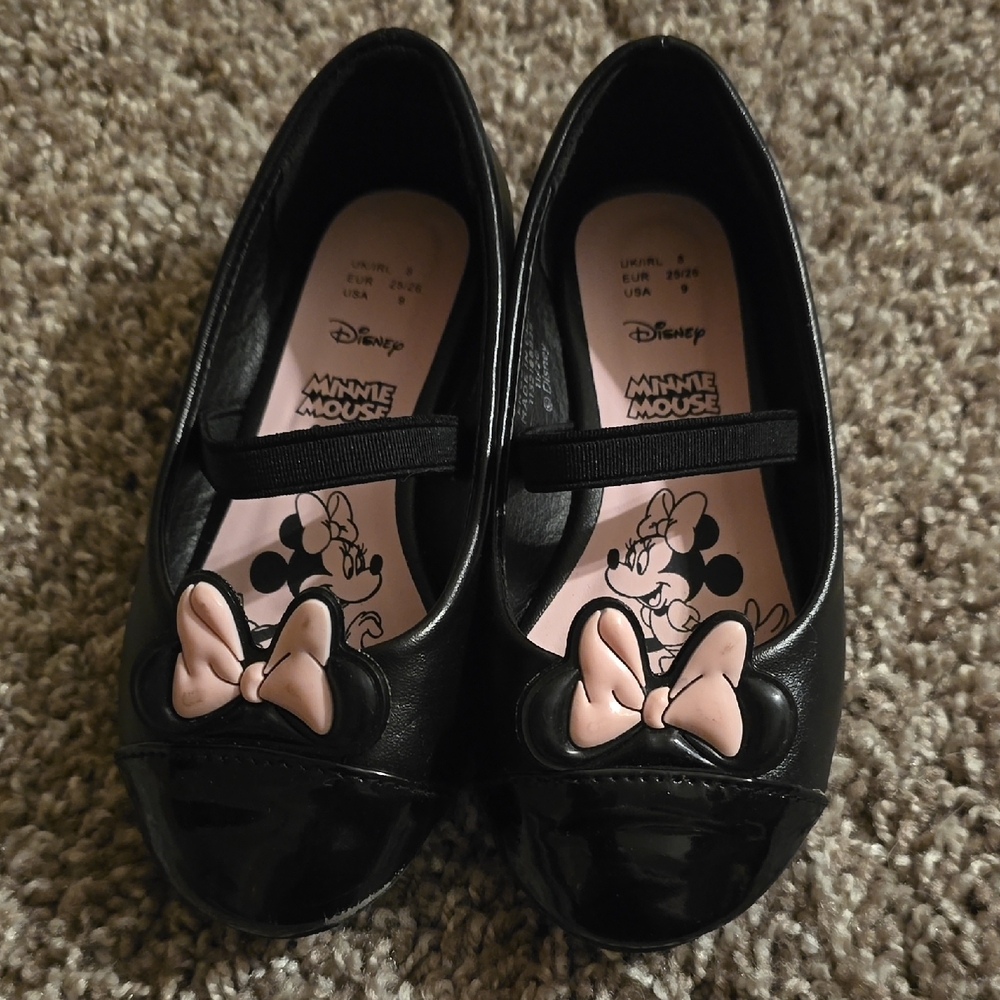 Disney Minnie Mouse Black and Pink Dress Shoes